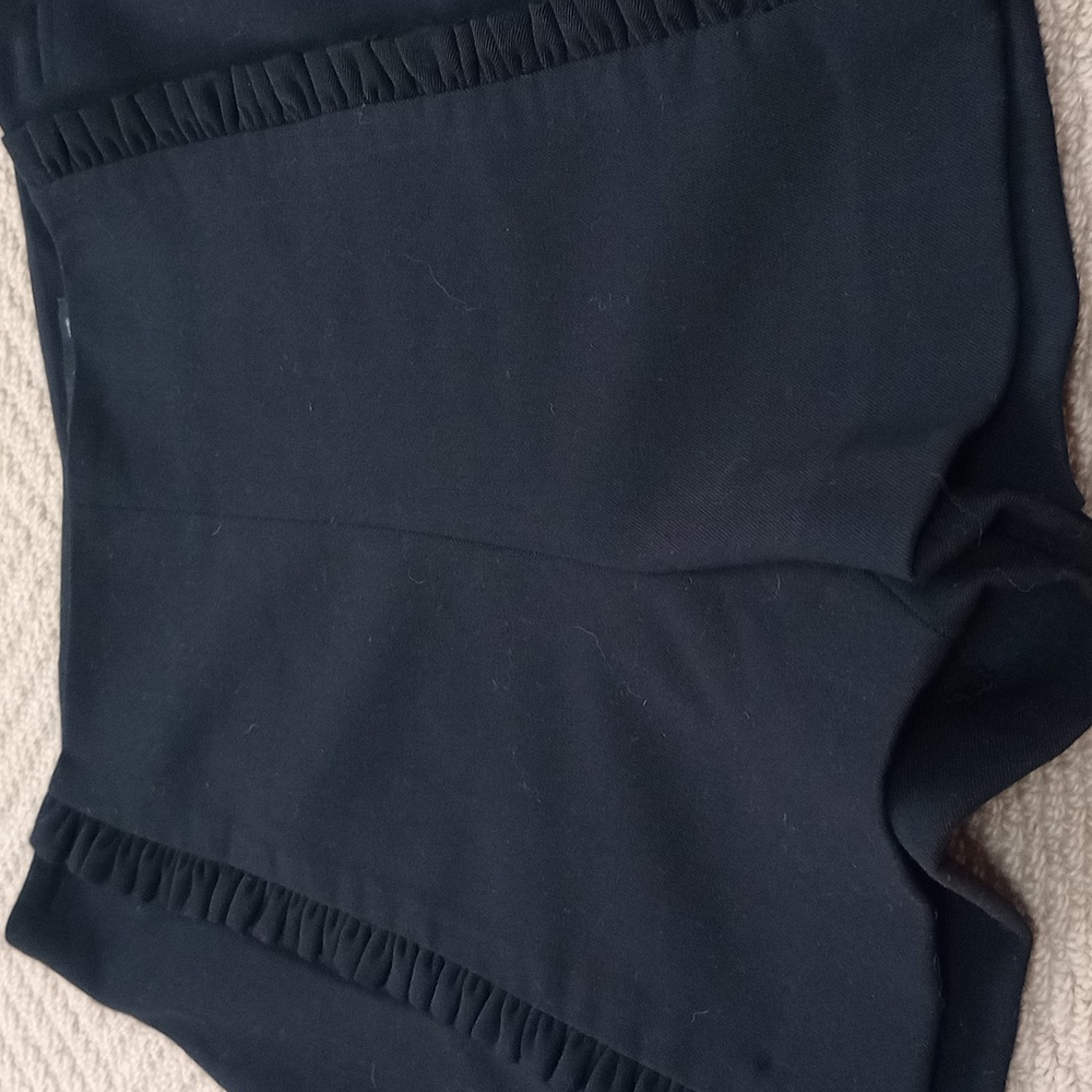 NWOT ZARA Size Small Chic Black High Waist RuffledShorts. Side Zipper - Picture 3 of 8